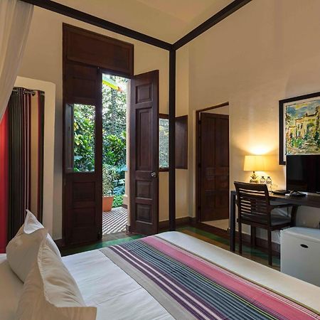 Hotel Villa Colonial ซานโตโดมิงโก ภายนอก รูปภาพ